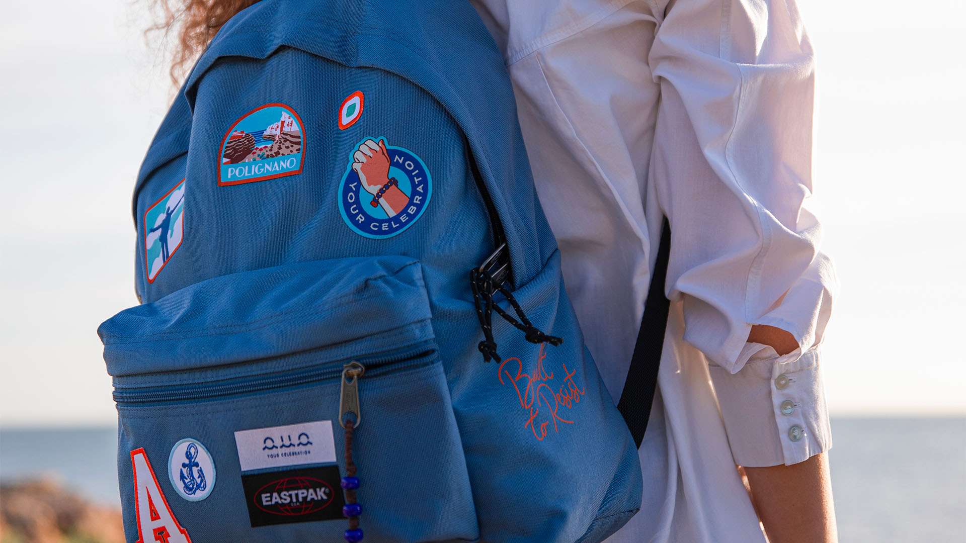 Zaino Aua x Eastpak dedicato a Polignano